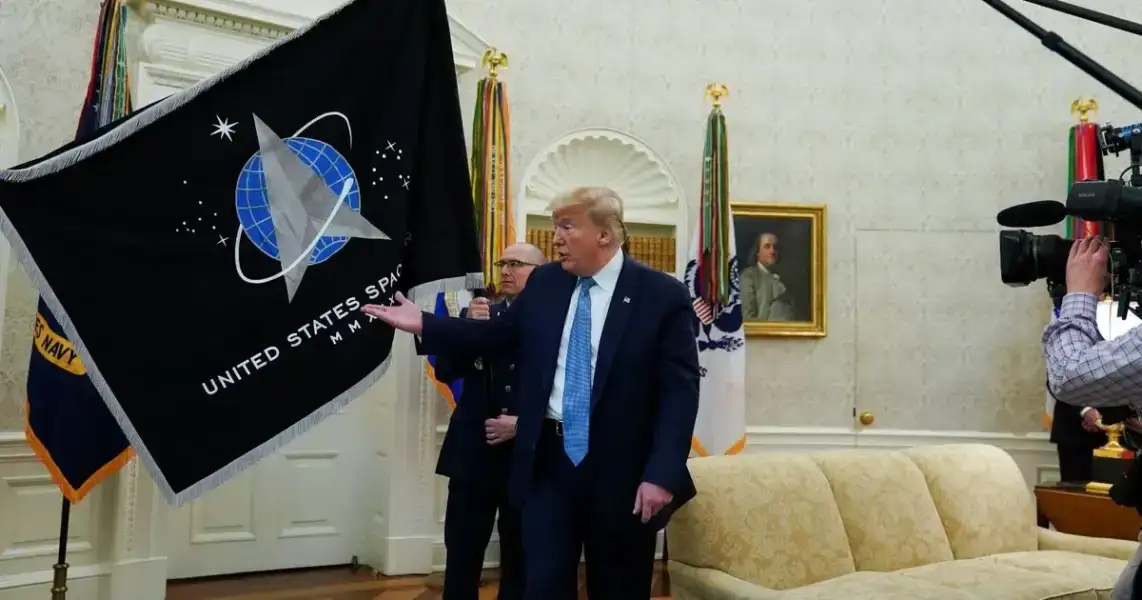 القوة الفضائية الأميركية تواجه تحديات التمويل والتهديدات الخارجية